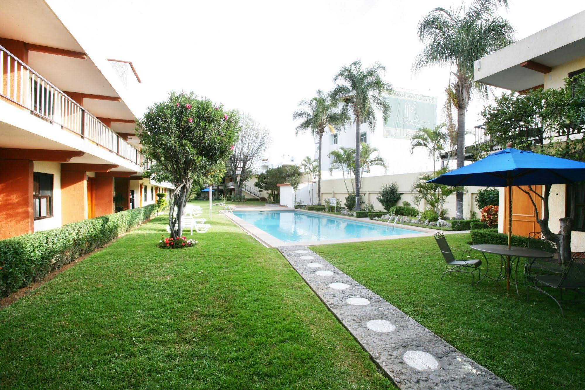 Hotel Puerta Del Sol Guadalajara Zapopan Exterior photo
